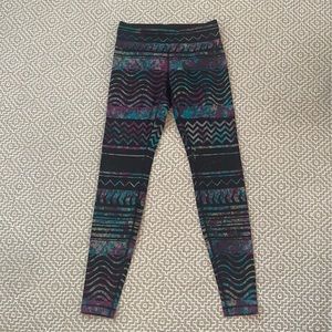 Lululemon Size 6 Wanderlust Legging - Never Worn!